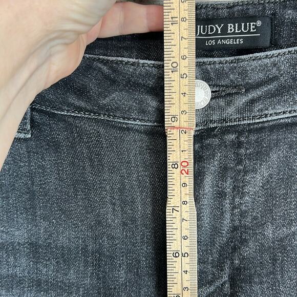 Judy Blue Distressed Holey Faded Stretchy Skinny Jeans Black Gray Size 15/32 - Picture 9 of 9